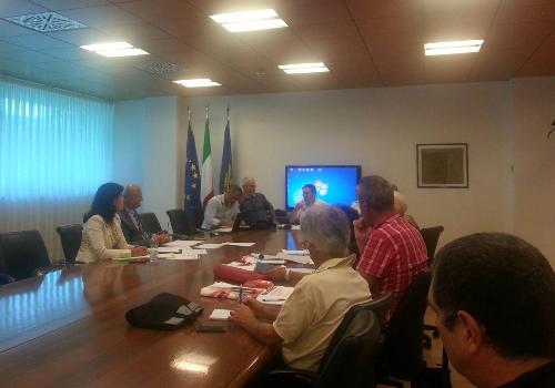 Mariagrazia Santoro (Assessore regionale Edilizia) e rappresentanze sindacali al Tavolo di confronto sulla Riforma delle Politiche abitative - Udine 31/08/2015
